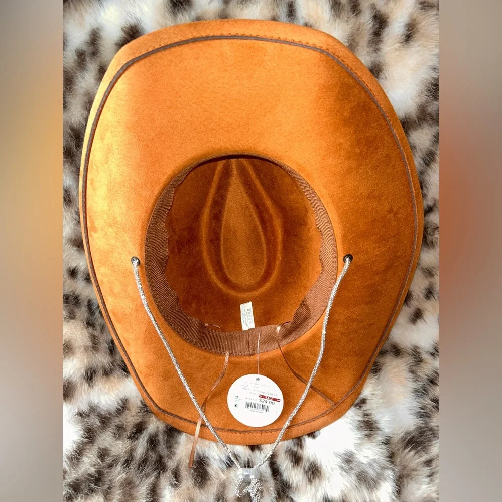 Brown Faux Suede Cowboy Hat with Silver Bling Accents and Size 7 Boots -BUNDLE- - Picture 10 of 15